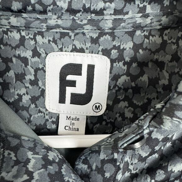 FJ Footjoy Womens Size M Black Gray Animal Print Performance Golf Polo Shirt - Picture 4 of 5